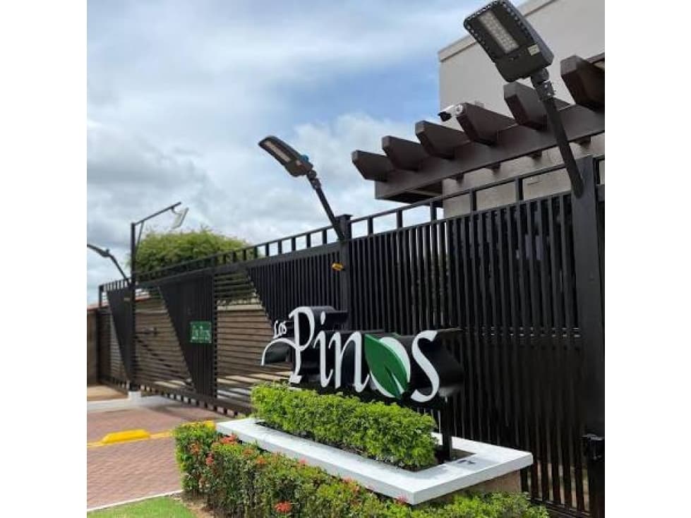 SE ALQUILA CASA DUPLEX 350M EN ARBOLEDAS LOS PINOS AMOBLADA — foto 6