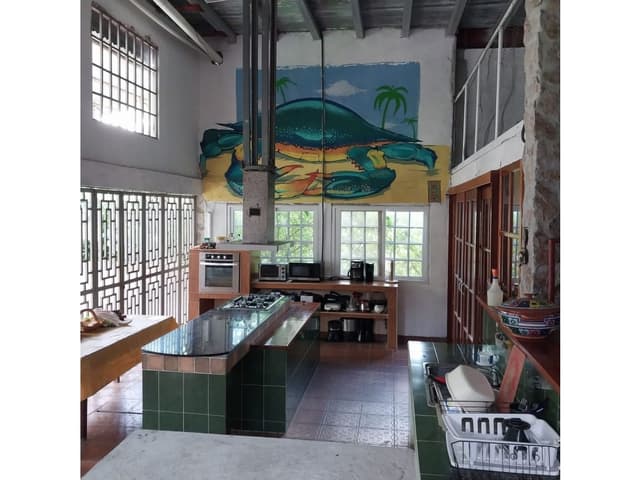 SE VENDE CASA EN SAN CARLOS PLAYA CORONA 2340 M2 CON 2 PISCINAS