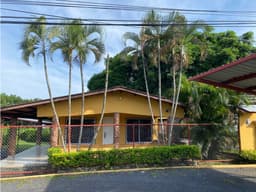 CHAME / BEJUCO / 977 M / CASA CON OFICINAS / VIA INTERAMERICANA