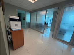 OCEAN BUSINESS PLAZA / MARBELLA / 186M / DIVISIONES / 3 PARKING