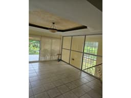 SE VENDE CASA EN ANCON 594M 3 HABITACIONES CON BALCON Y 2 TERRAZAS
