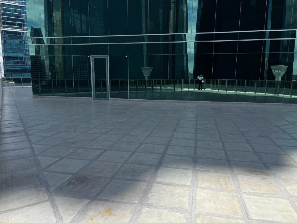REVOLUTION F&F TOWER TORNILLO / MEZZANINE / TERRAZA / OFICINA 1122M — foto 3