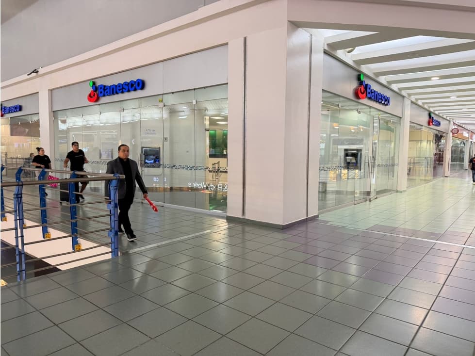 ALBROOK MALL / LOCAL COMERCIAL / 430M / PISO 2 / CERCA BANCOS — foto 5