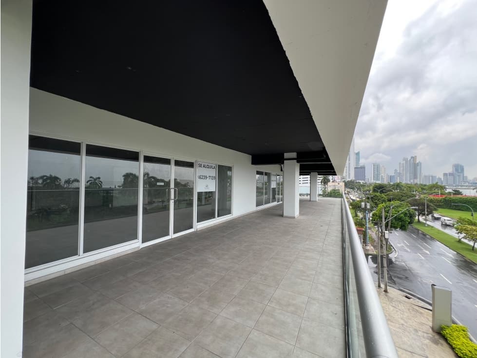 LOCAL COMERCIAL / THE SANDS / AV. BALBOA / 180 M2 / VACIO — foto 4