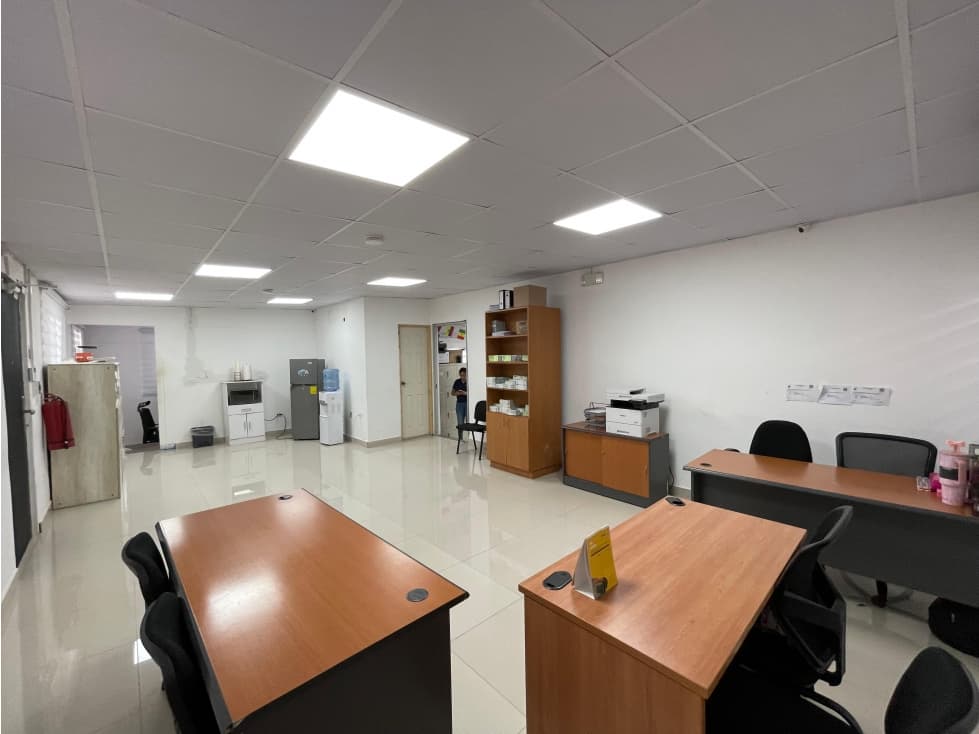 OFICINA / CHORRERA / 1800 M2 / 3 BAÑOS / 3 DIVICIONES / DEPOSITO — foto 3