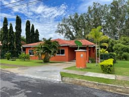 SE ALQUILA CASA 300 M2 EN CHAME VILLAS DE LA COLONIA AMOBLADA
