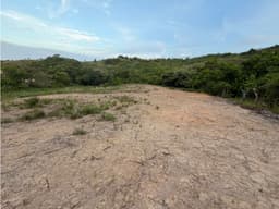 TERRENO / CHAME / EL CALVARIO / 638 M2 / LOTE PLANO