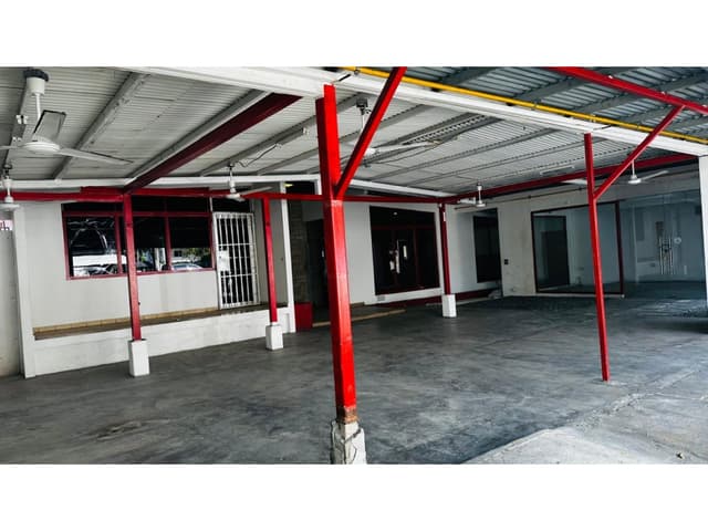 LOCAL COMERCIAL / SAN FRANCISCO / 700M / TERRAZA / 8 PARKING