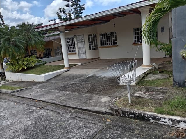 ARRAIJAN / VILLAS EL CARRIZAL / 3 HABITACIONES / 145 M2 / TERRAZA