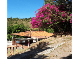 SE ALQUILA HERMOSA CASA 240 M2 EN SAN CARLOS VIA A LA LAGUNA AMOBLADA