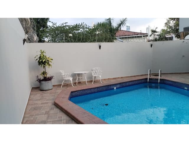 VIA PORRAS / PH PACIFIC GARDENS / 2 HABITAC + HABIT SERVICIO / 102 M2