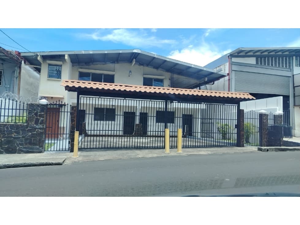 RIO ABAJO / EDIFICIO CON 3 APARTAMENTOS/ 800M / 3 ESTACIONAMIENTOS — foto 1