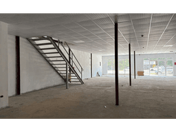 SE VENDE LOCAL COMERCIAL EN SAN JOSE 988 12 PARKING VIA INTERAMERICANA