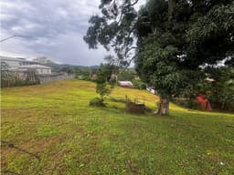 VILLA ZAITA / 1300M / SEMI PLANO / SOBRE VIA / IDEAL PARA INVERSION