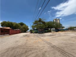 SE VENDE TERRENO PLANO EN PLAYA MALIBU IDEAL PARA DESARROLLO RR