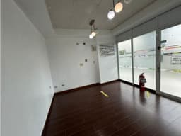 ALBROOK / LOCAL COMERCIAL / 78M / DIVISIONES / PISO MEDIO / SOBRE VIA
