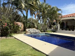 SAN JOSE / 1500 M / 3 HABITACION + CASA DE HUESPEDES / PISCINA / AG