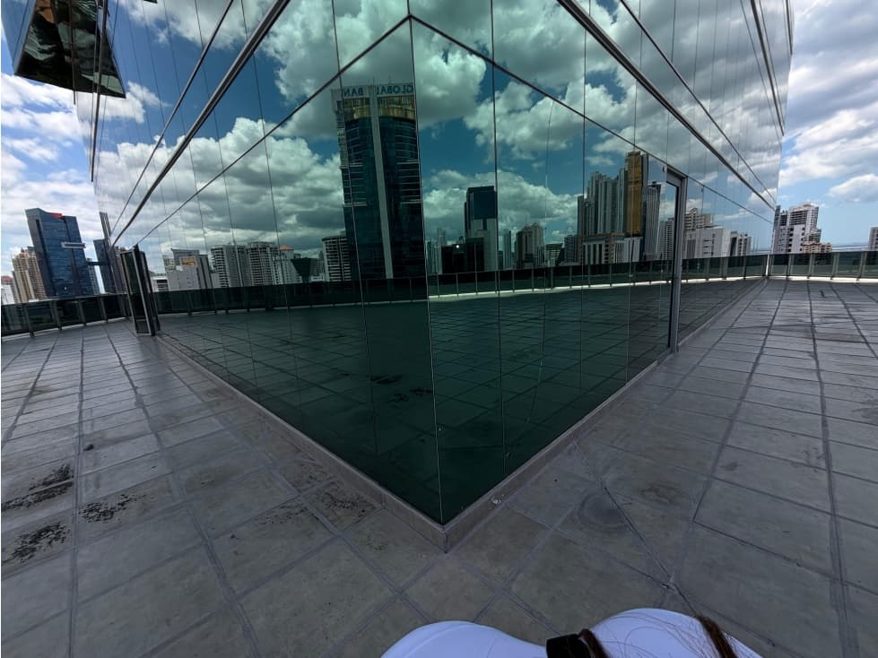 OFICINA EN EL TORNILLO PANAMA REVOLUTION F&F TOWER 1,122M — foto 4