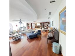 SE VENDE APARTAMENTO EN AVE BALBOA MIRAMAR PLAZA DE 5 HABITACIONES
