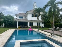 RIO HATO / BIJAO / 1075M / 4 HABITACION / 2 NIVELES / PISCINA PRIVADA