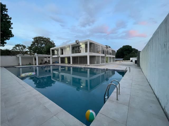 NUEVA GORGONA / 1200M / 11 HABITACION / 10 PARKING / PISCINA