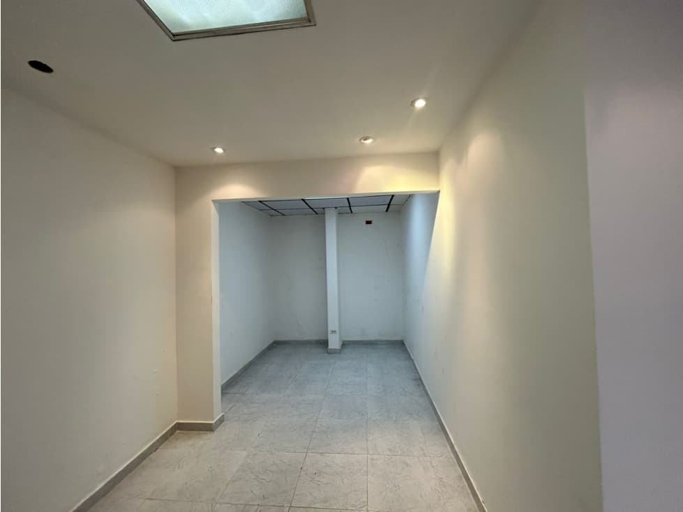 OBARRIO / EDIFICIO CENTRAL / PISO MEDIO / 135M / 3 PARKING / VACIO — foto 6