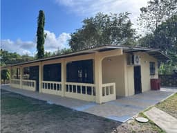 CHAME / BEJUCO / 1481 M / 4 HABITACION / 2 BAÑOS / PISCINA / AG