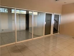 CONDADO DEL REY / COUNTRY PLAZA / LOCAL COMERCIAL / 170M / 2 NIVELES