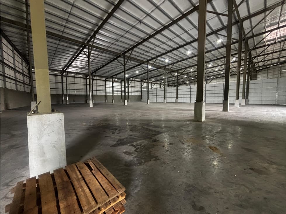 BODEGA EN LAS MAÑANITAS / USO COMERCIAL / 2738M / PARQUE INDUSTRIAL — foto 6