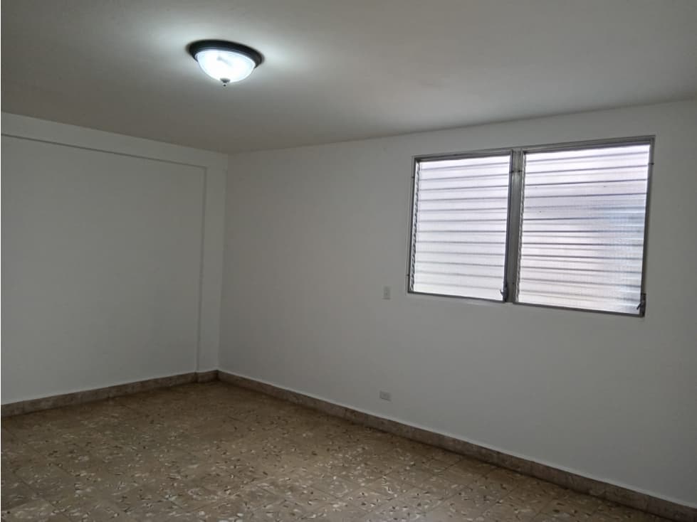 RIO ABAJO / EDIFICIO CON 3 APARTAMENTOS/ 800M / 3 ESTACIONAMIENTOS — foto 5