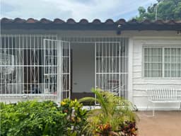 CHAME / CORONADO / 5 HABITACIONES / 3750 M2 / 4 BAÑOS / PISCINA