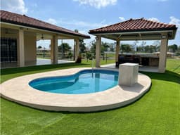 SE VENDE HERMOSA CASA DE PLAYA 381M EN CHAME 3 HABITACIONES