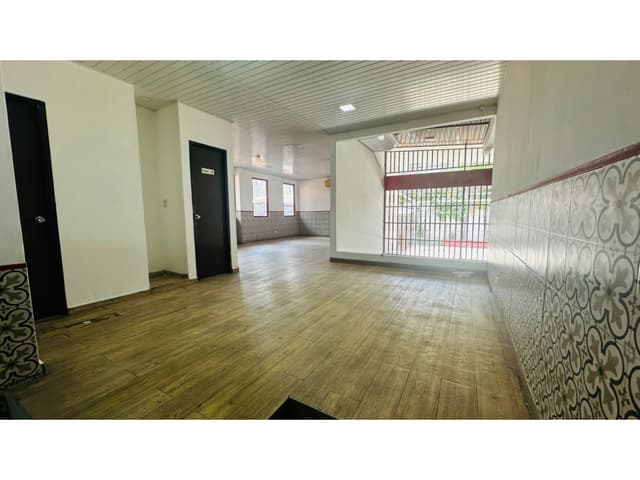 SE ALQUILA LOCAL COMERCIAL SAN FRANCISCO 700M TERRAZA 8 PARKING
