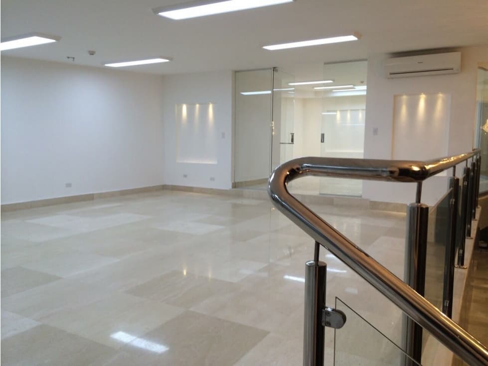OFICINA DE LUJO / PUNTA PACIFICA / 2 NIVELES / 270 m2 / CON DIVISIONES — foto 4