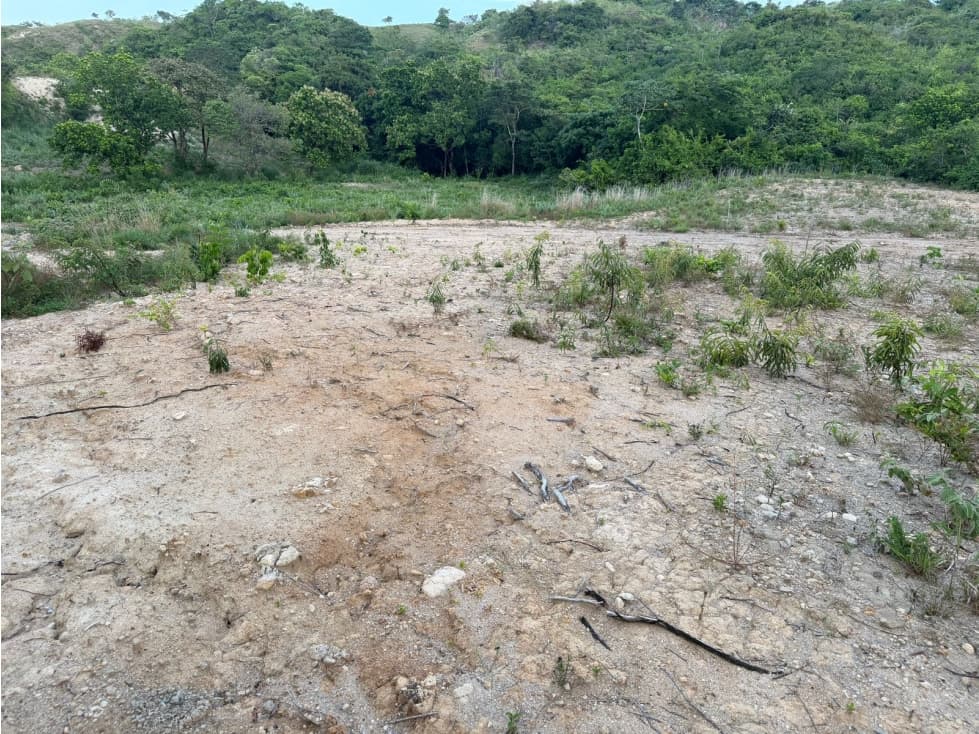 TERRENO / CHAME / EL CALVARIO / 853 M2 / LOTE PLANO — foto 5