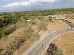 SE VENDEN DOS TERRENOS EN LAS LAJAS SANTA FE 2559 M2 CON PISCINA