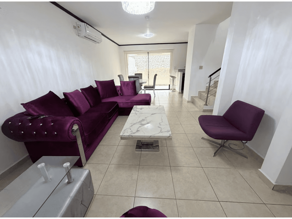 SE ALQUILA CASA DUPLEX 350M EN ARBOLEDAS LOS PINOS AMOBLADA — foto 4