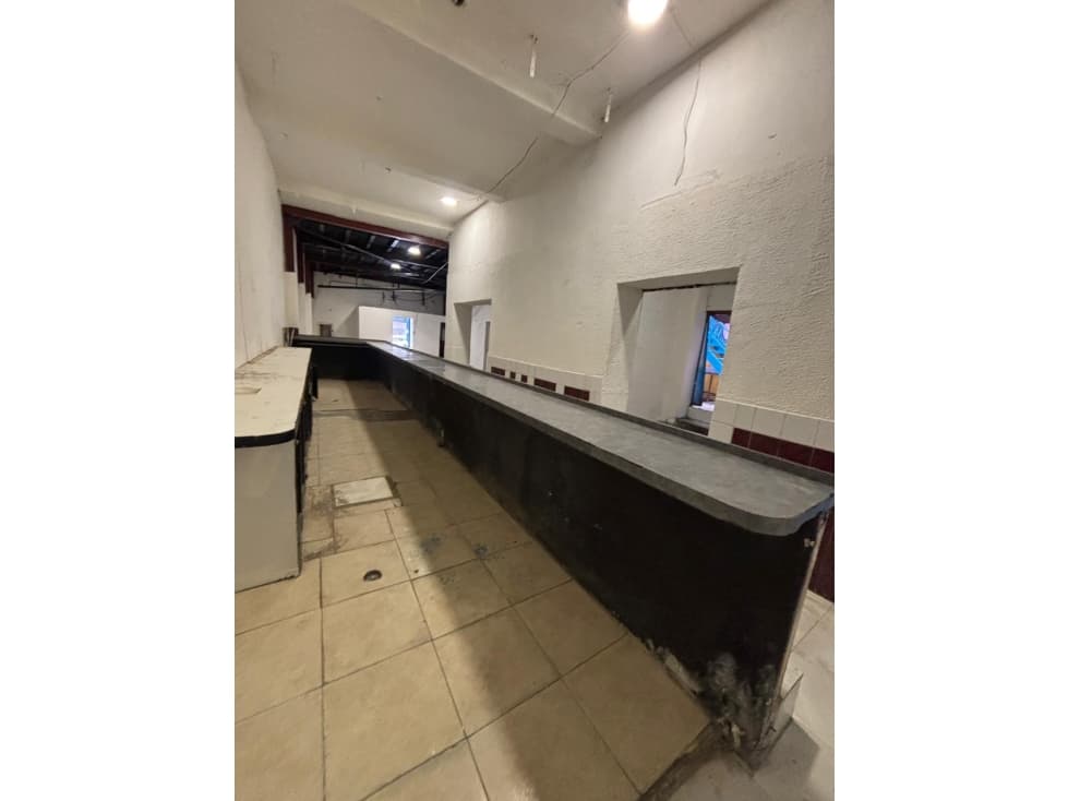 CASCO VIEJO / 210M / ESPACIO AMPLIO CON BARRA / IDEAL PARA DISCOTECA — foto 4