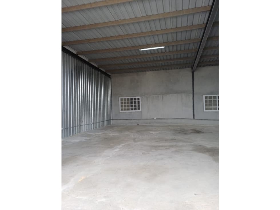 24 DE DICIEMBRE / CENTRO LOGISTICO DOS RIOS / GALERA / 170 M / VACIO — foto 4