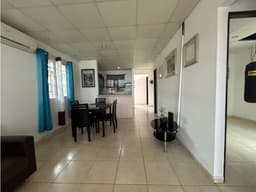 ARRAIJAN / URB. EL EDEN / 180M / 3 HABITACION / 1 PARKING / PATIO