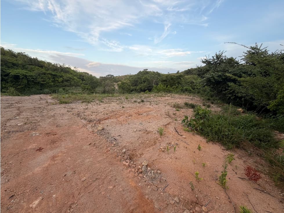 TERRENO / CHAME / 1,111 M2 / EL CALVARIO / LOTE PLANO — foto 4
