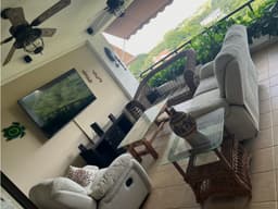 SE VENDE APARTAMENTO 219M EN PUNTA BARCO PH EL QUETZAL CON BALCON
