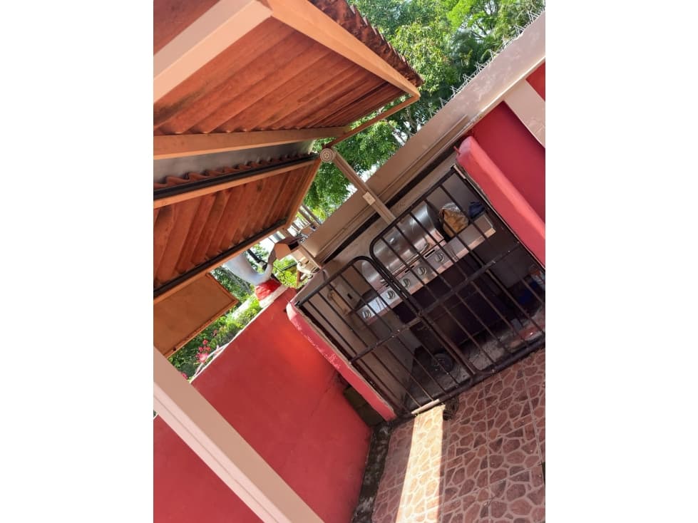 SE VENDE CASA EN CHAME LA PAZ 538 M2 COMPLETAMENTE CERCADA — foto 6