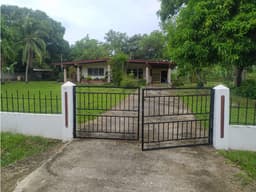 COCLE / CHURUBE / 2 HABITACIONES / 2000 M2 / CERCADA / PATIO / TERRAZA