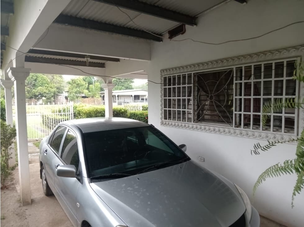 COCLE / ANTON / 3 HABITACIONES / 1200 M2 / TERRAZA / CERCADA — foto 4