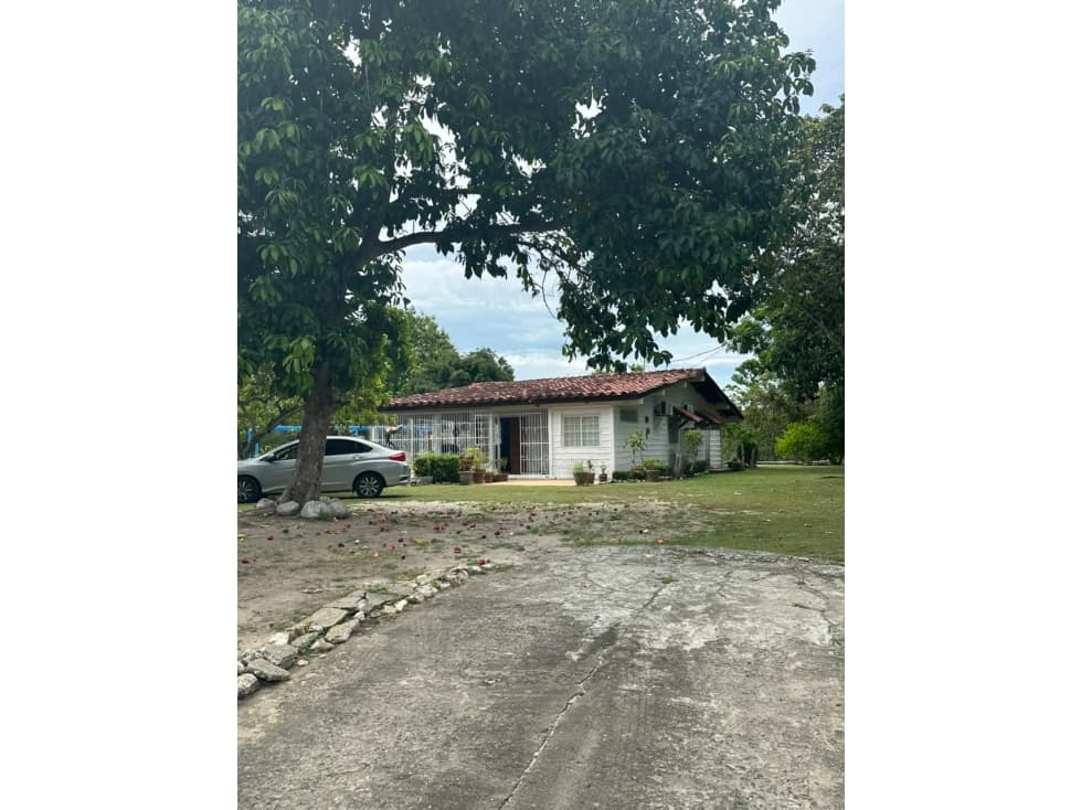 SE VENDE CASA EN CORONADO 3750 M2 CON PISCINA — foto 3