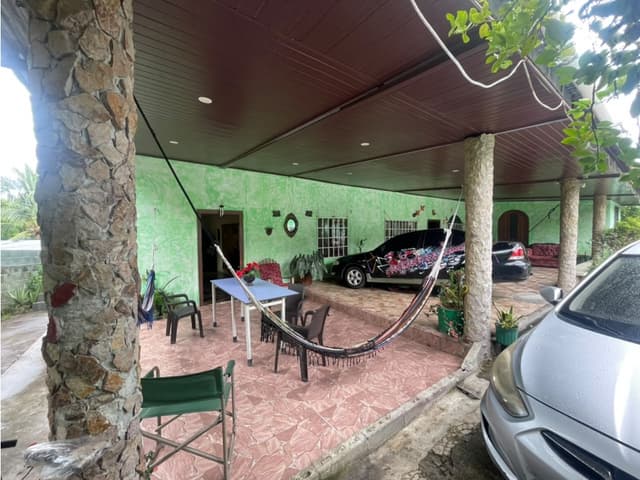 SE VENDE PROPIEDAD 827M EN SAN CARLOS CON 2 CASAS Y DEPOSITO CERCADA
