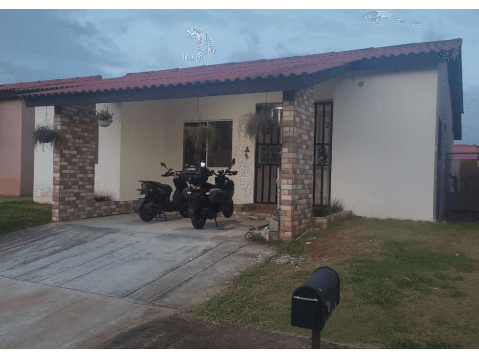 LA CHORRERA / ARBOLEDAS / LOS ROBLES / 252M / 3 HABITACION / TERRAZA — foto 1