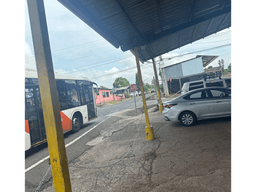 SE ALQUILA LOCAL PEDREGAL 265M 7 PARKING AMPLIO ESPACIO ESQUINA