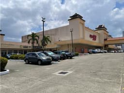 SE VENDE AMPLIO LOCAL COMERCIAL EN CONDADO DEL REY SOBRE LA VIA
